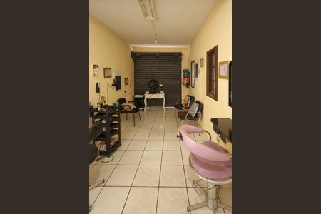 Casa à venda com 110m², 4 quartos e 2 vagas