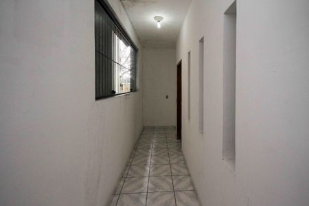 Casa à venda com 110m², 4 quartos e 2 vagas Casa à venda com 110m², 4 quartos e 2 vagasCorredor