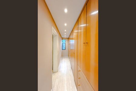 Casa para alugar com 170m², 3 quartos e 4 vagasCloset da suíte