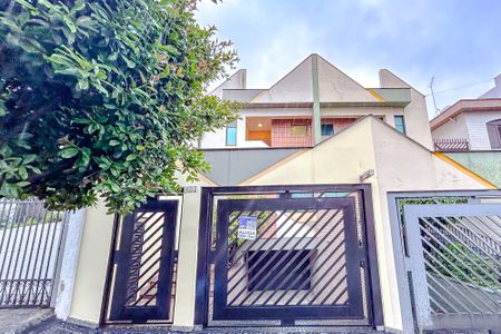 Casa para alugar com 170m², 3 quartos e 4 vagasFachada com Plaquinha