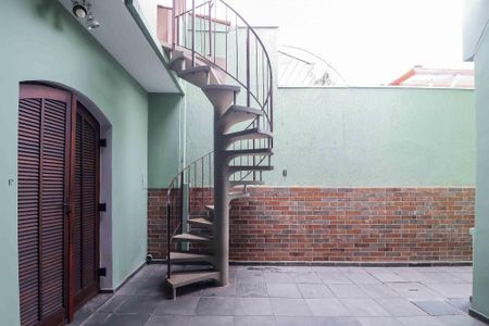 Casa para alugar com 125m², 3 quartos e 2 vagasQuintal