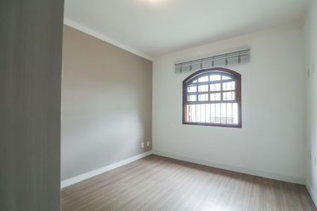 Casa para alugar com 125m², 3 quartos e 2 vagasQuarto 2