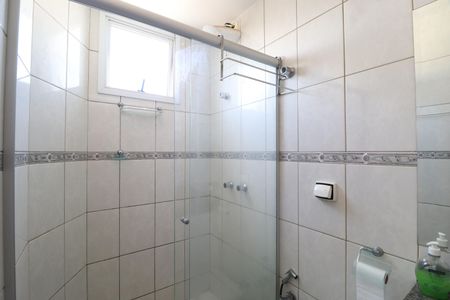Apartamento para alugar com 70m², 3 quartos e 2 vagasBanheiro do Quarto 1