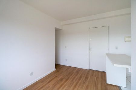 Sala de apartamento para alugar com 2 quartos, 44m² em Canhema, Diadema