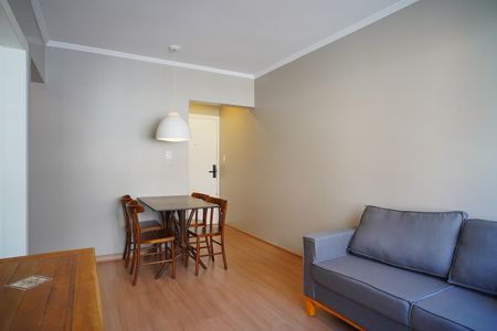 Sala de apartamento para alugar com 1 quarto, 50m² em Petrópolis, Porto Alegre