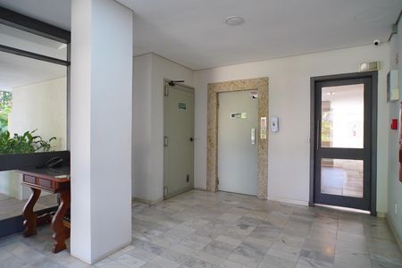 Apartamento para alugar com 50m², 1 quarto e 1 vagaHall de entrada 