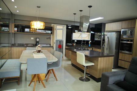 Apartamento para alugar com 135m², 3 quartos e 3 vagasSala 