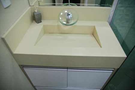 Apartamento para alugar com 135m², 3 quartos e 3 vagasSuíte 2 - Banheiro 