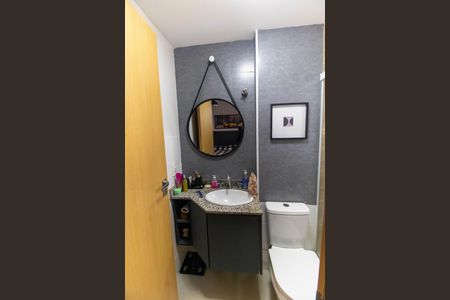 Apartamento à venda com 95m², 2 quartos e 2 vagasBanheiro da Suíte 1