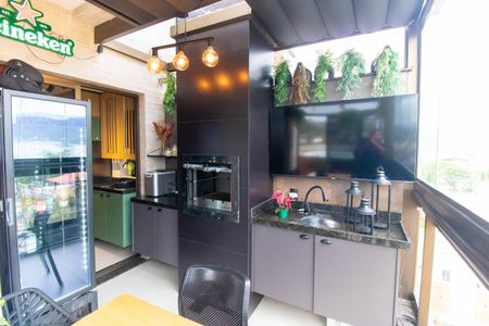 Apartamento à venda com 95m², 2 quartos e 2 vagasCobertura