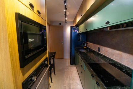 Apartamento à venda com 95m², 2 quartos e 2 vagasCozinha e Área de Serviço