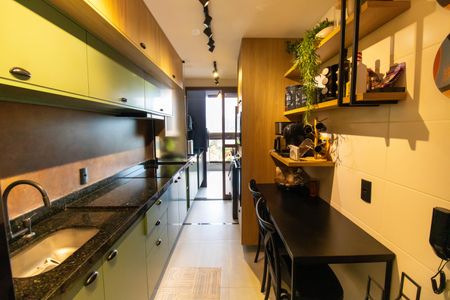 Apartamento à venda com 95m², 2 quartos e 2 vagasCozinha e Área de Serviço