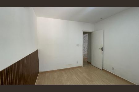 Quarto 1 de apartamento para alugar com 2 quartos, 48m² em Jardim Guanabara, Rio de Janeiro