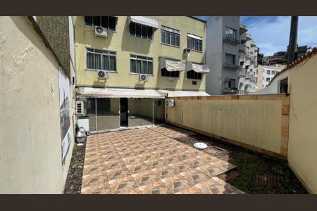 Apartamento para alugar com 48m², 2 quartos e 1 vagaQuintal