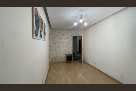 Sala de apartamento para alugar com 2 quartos, 48m² em Jardim Guanabara, Rio de Janeiro