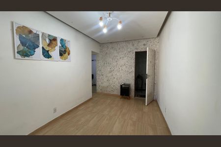 Sala de apartamento para alugar com 2 quartos, 48m² em Jardim Guanabara, Rio de Janeiro