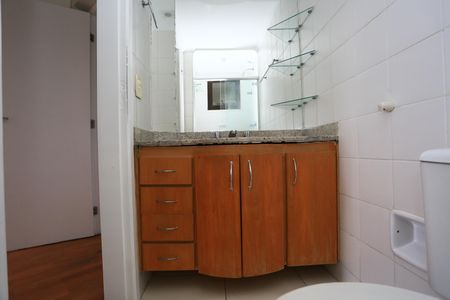 Apartamento para alugar com 109m², 3 quartos e 2 vagas Apartamento para alugar com 109m², 3 quartos e 2 vagasBanheiro da Suíte