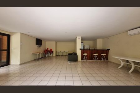 Apartamento para alugar com 109m², 3 quartos e 2 vagas Apartamento para alugar com 109m², 3 quartos e 2 vagasÁrea comum - Salão de festas