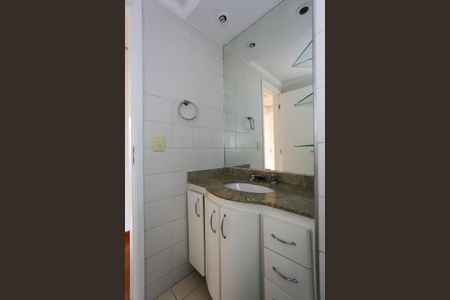 Apartamento para alugar com 109m², 3 quartos e 2 vagas Apartamento para alugar com 109m², 3 quartos e 2 vagasBanheiro