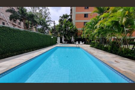 Apartamento para alugar com 109m², 3 quartos e 2 vagas Apartamento para alugar com 109m², 3 quartos e 2 vagasÁrea comum - Piscina