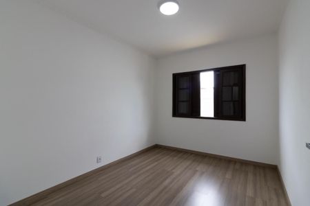 Casa para alugar com 150m², 4 quartos e 4 vagasCasa 1 - Quarto 2