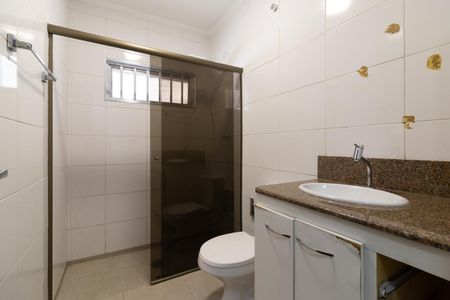 Casa para alugar com 150m², 4 quartos e 4 vagasCasa 1 - Banheiro