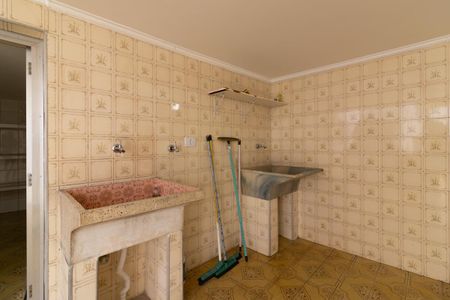 Casa para alugar com 150m², 4 quartos e 4 vagasCasa 1 - Área de Serviço