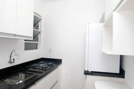 Cozinha de apartamento para alugar com 1 quarto, 43m² em Azenha, Porto Alegre