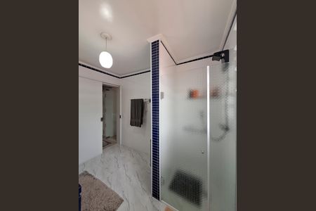 Casa de condomínio à venda com 160m², 3 quartos e 2 vagasBanheiro