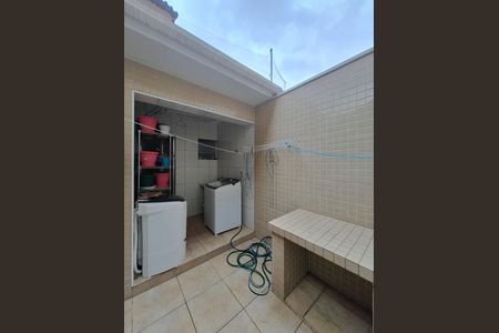 Casa de condomínio à venda com 160m², 3 quartos e 2 vagasÁrea de Serviço