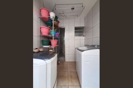 Casa de condomínio à venda com 160m², 3 quartos e 2 vagasÁrea de Serviço