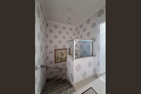 Casa de condomínio à venda com 160m², 3 quartos e 2 vagasHall