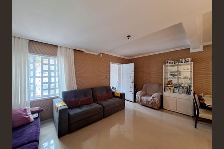 Casa de condomínio à venda com 160m², 3 quartos e 2 vagasSala