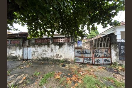 Casa à venda com 440m², 3 quartos e 1 vagaFachada + plaquinha