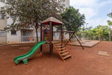 Apartamento para alugar com 50m², 2 quartos e sem vagaÁrea Comum - Playground