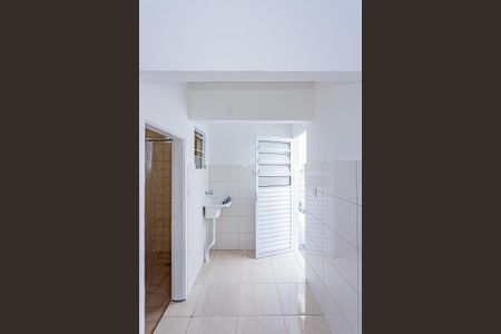 Casa para alugar com 38m², 1 quarto e 1 vagaÁrea de Serviço