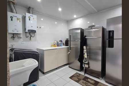 Apartamento para alugar com 273m², 3 quartos e 3 vagasÁrea de Serviço 