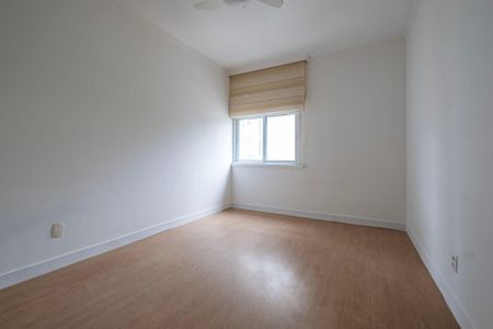 Apartamento para alugar com 126m², 3 quartos e 1 vaga Apartamento para alugar com 126m², 3 quartos e 1 vagaQuarto 3