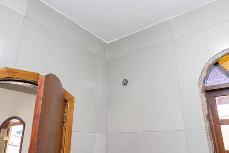 Casa para alugar com 23m², 2 quartos e 1 vaga Casa para alugar com 23m², 2 quartos e 1 vagaBanheiro 1