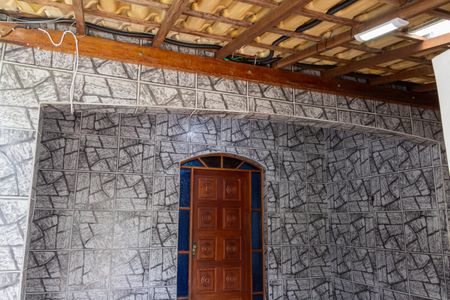 Casa para alugar com 23m², 2 quartos e 1 vaga Casa para alugar com 23m², 2 quartos e 1 vagaVaranda