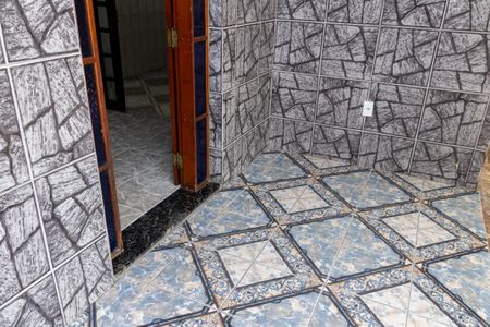 Casa para alugar com 23m², 2 quartos e 1 vaga Casa para alugar com 23m², 2 quartos e 1 vagaVaranda