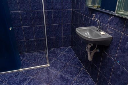 Casa para alugar com 23m², 2 quartos e 1 vaga Casa para alugar com 23m², 2 quartos e 1 vagaBanheiro 2