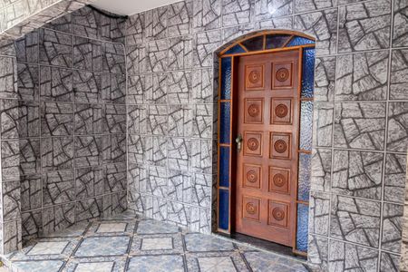 Casa para alugar com 23m², 2 quartos e 1 vaga Casa para alugar com 23m², 2 quartos e 1 vagaVaranda