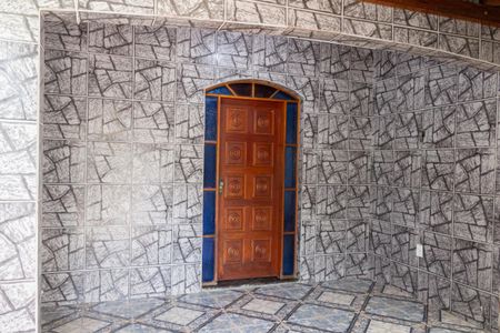 Casa para alugar com 23m², 2 quartos e 1 vaga Casa para alugar com 23m², 2 quartos e 1 vagaVaranda