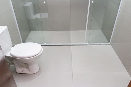 Casa para alugar com 23m², 2 quartos e 1 vaga Casa para alugar com 23m², 2 quartos e 1 vagaBanheiro 1