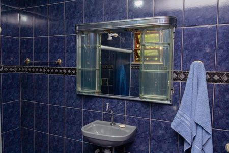 Casa para alugar com 23m², 2 quartos e 1 vaga Casa para alugar com 23m², 2 quartos e 1 vagaBanheiro 2