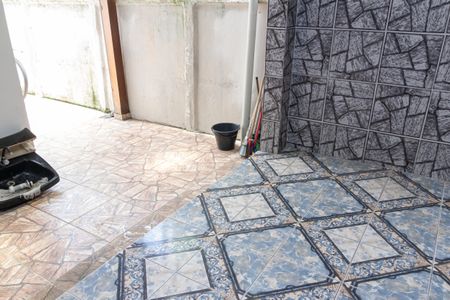 Casa para alugar com 23m², 2 quartos e 1 vaga Casa para alugar com 23m², 2 quartos e 1 vagaVaranda