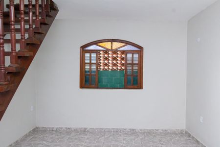 Casa para alugar com 23m², 2 quartos e 1 vaga Casa para alugar com 23m², 2 quartos e 1 vagaSala