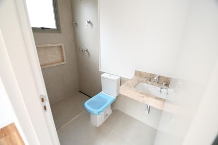 Casa de condomínio à venda com 155m², 3 quartos e 2 vagasBanheiro Suíte 1