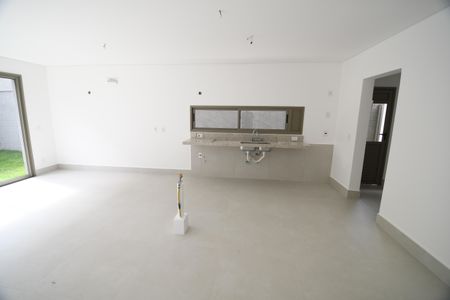 Casa de condomínio à venda com 155m², 3 quartos e 2 vagasLavabo